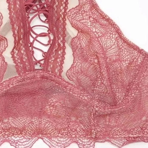 ⚡️NWT Victoria’s Secret Very Sexy Lace Up Bralette - Picture 5 of 13